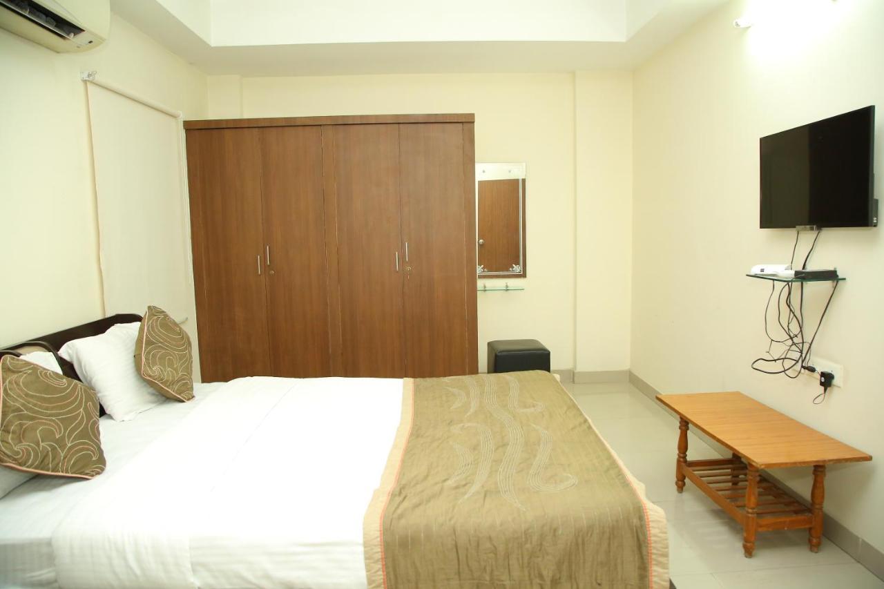 Skyview Suites Hyderabad Exterior foto