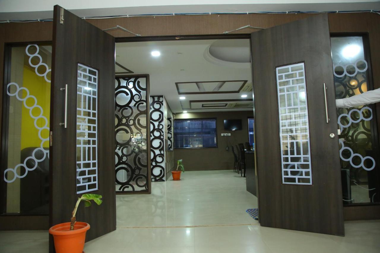 Skyview Suites Hyderabad Exterior foto